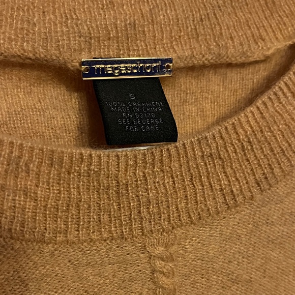 Magaschoni Camel Crew Neck Cashmere Sweater - Picture 2 of 3